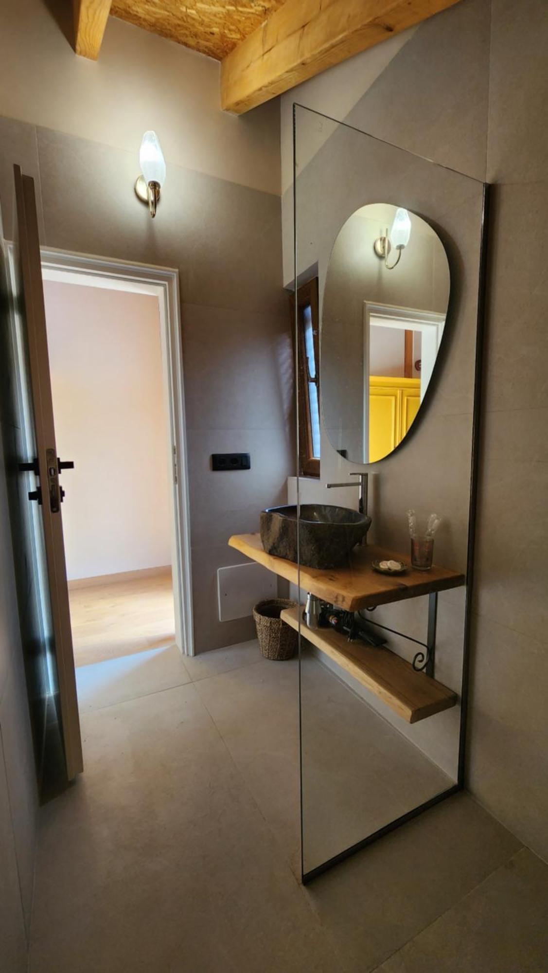 Guesthouse Te Avllia Kelcyre Экстерьер фото