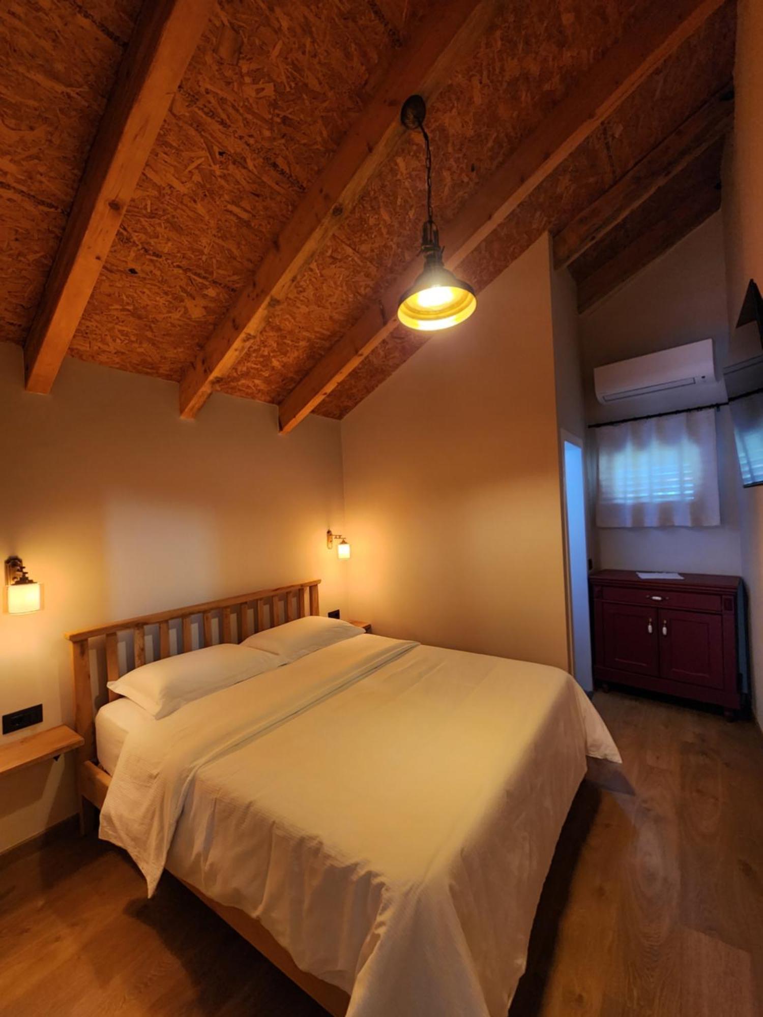 Guesthouse Te Avllia Kelcyre Экстерьер фото